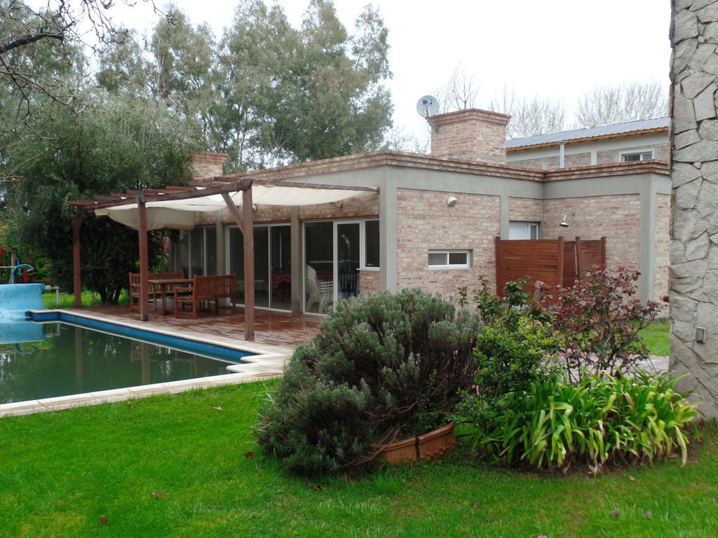 Las Acacias Plottier Εξωτερικό φωτογραφία